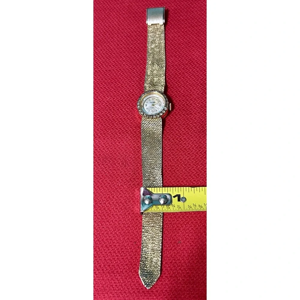 Vintage 1960 Lady Sheffield Women's Watch 17-Jewel Mechanical Hand Wind Gold Ton